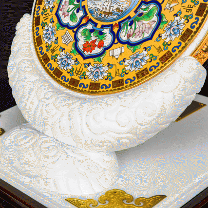 景泰蓝日晷《世纪荣光》钟连盛 赵春明