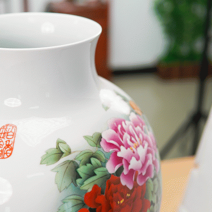 「皇家御窑·冠军之花」18国花卉凝于一器，雍乾孤品级窑彩封神之作！​