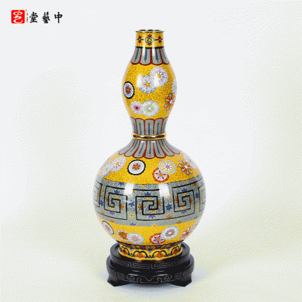 霍铁辉复刻乾隆遗珍 | 景泰蓝《仿粉彩回纹饰葫芦》 | 回纹延绵，富贵不断​