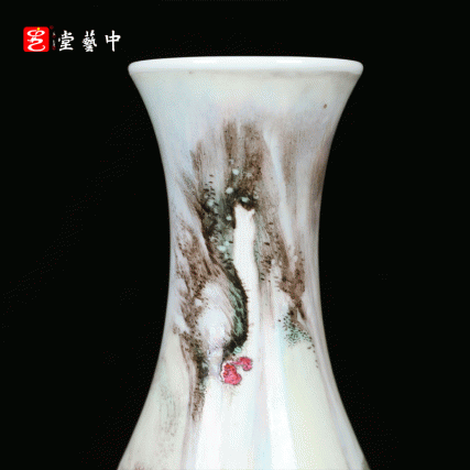 王辉大师制《粉彩事事如意瓶》 | 粉润柔和，瑞兽生动，景致层叠 | 案头陈设，寓意祥瑞