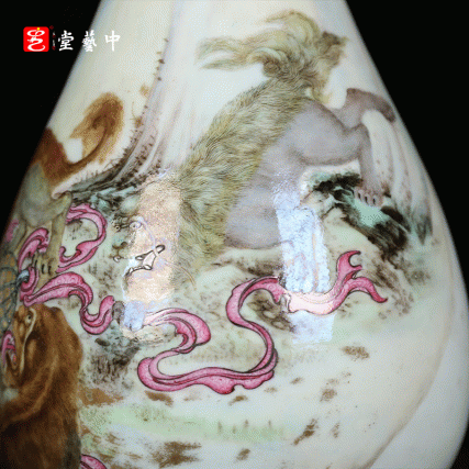 王辉大师制《粉彩事事如意瓶》 | 粉润柔和，瑞兽生动，景致层叠 | 案头陈设，寓意祥瑞