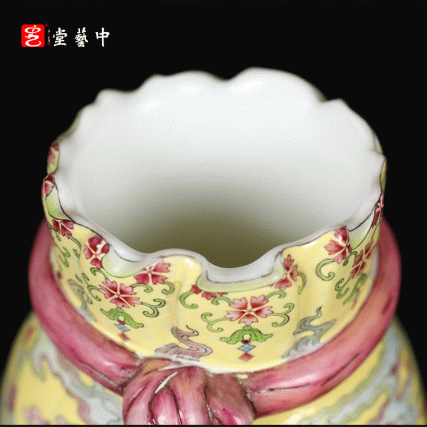 宫廷珐琅彩典藏·王辉督造「凤舞牡丹包袱瓶」 | 苏富比同款，特价尊享 | 锦袱束瓶，富贵天成，案头重器