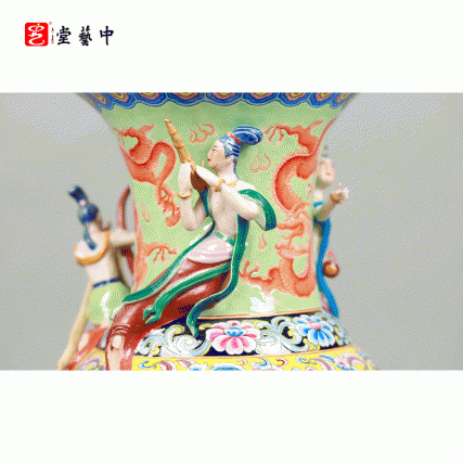 珐琅彩《不鼓自鸣尊》 | 王辉大师再现盛唐112窟天籁胜景 | 三尊乐伎翩跹，法器自鸣，宝石蓝釉映盛唐华章